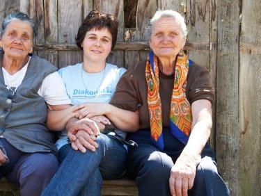 Spenden Sie für die Betreuung alter Menschen in Osteuropa - für nur 1. Franken pro Tag