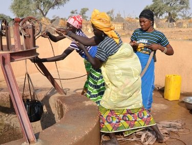 Unterstützen Sie Minderheiten weltweit mit einer Patenschaft - zum Beispiel in Niger