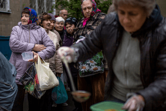 Essensverteilung in Kharkiv